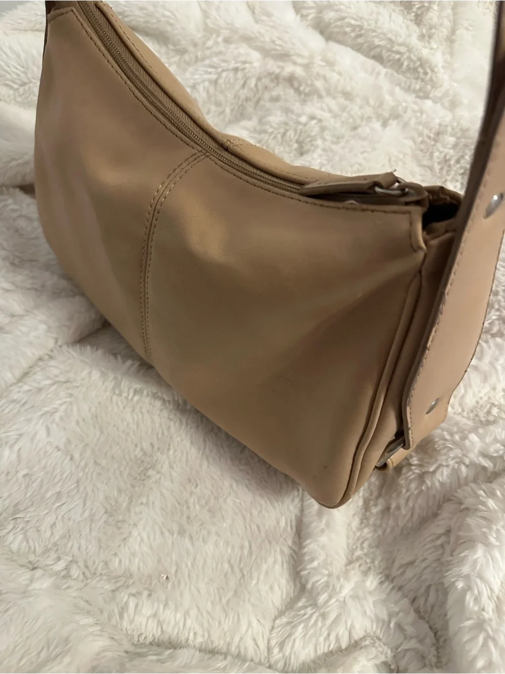 Dolls Streetwear Essential Tan Leather Shoulder Bag - Women